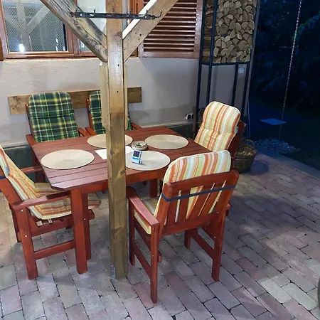Ferienhaus Insel Vendeghaz Surany
